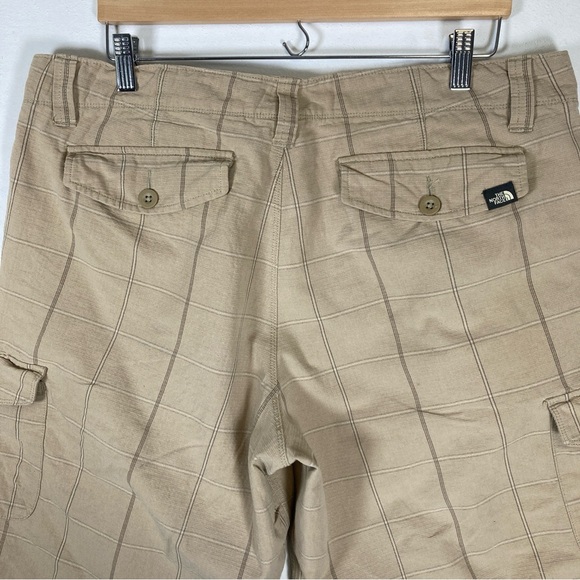 The North Face Rainier Surplus Cargo Shorts Mens Size 38 Beige Outdoor Camping - Picture 10 of 16